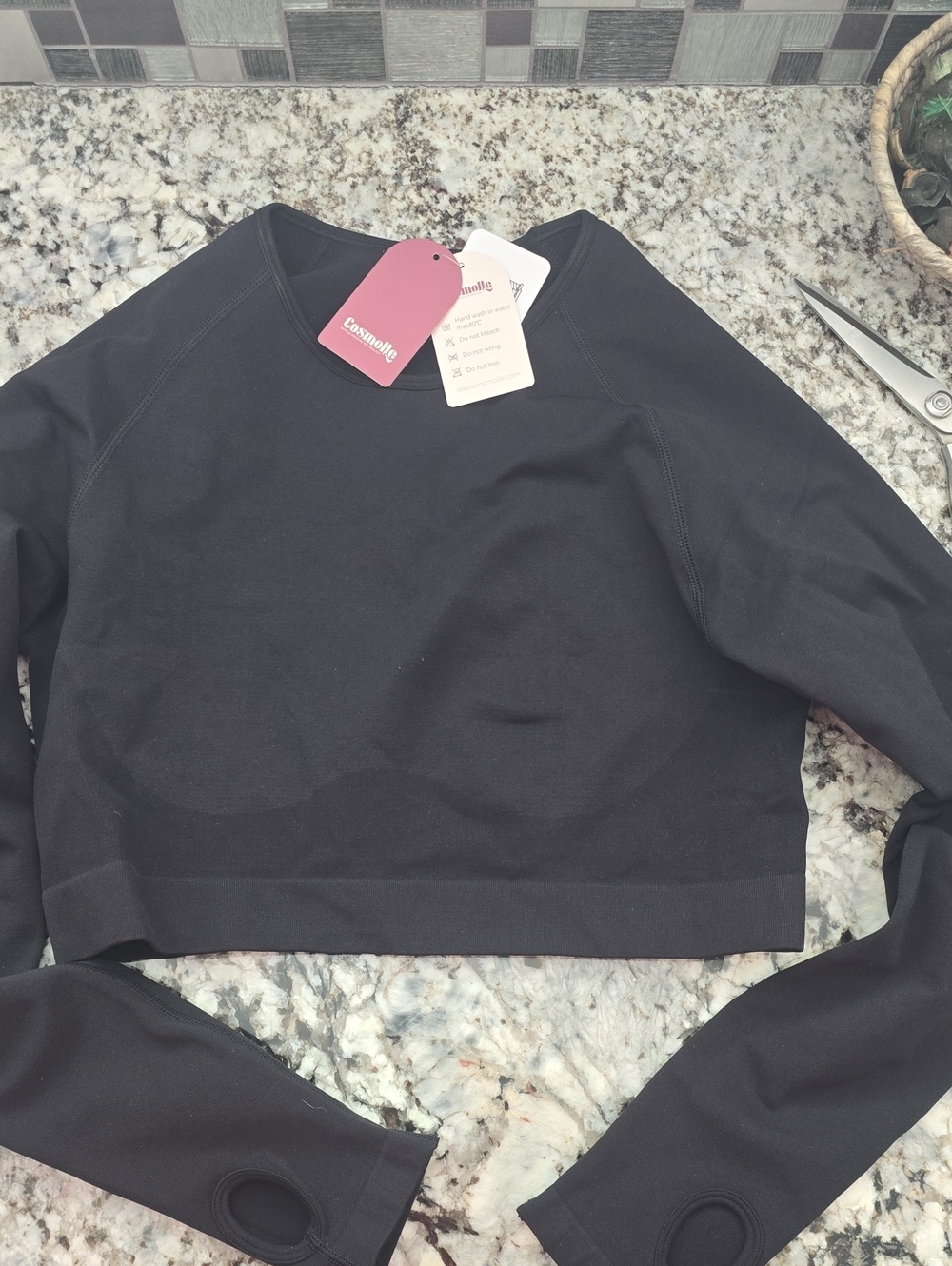 Cosmolle Women’s Seamless Long Sleeve Workout Crop Top Black NWT Size XL